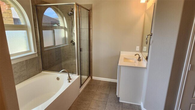 Building Photo - 16409 Pallazo Dr