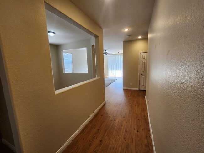 Building Photo - 6229 Majestic Hills Ave