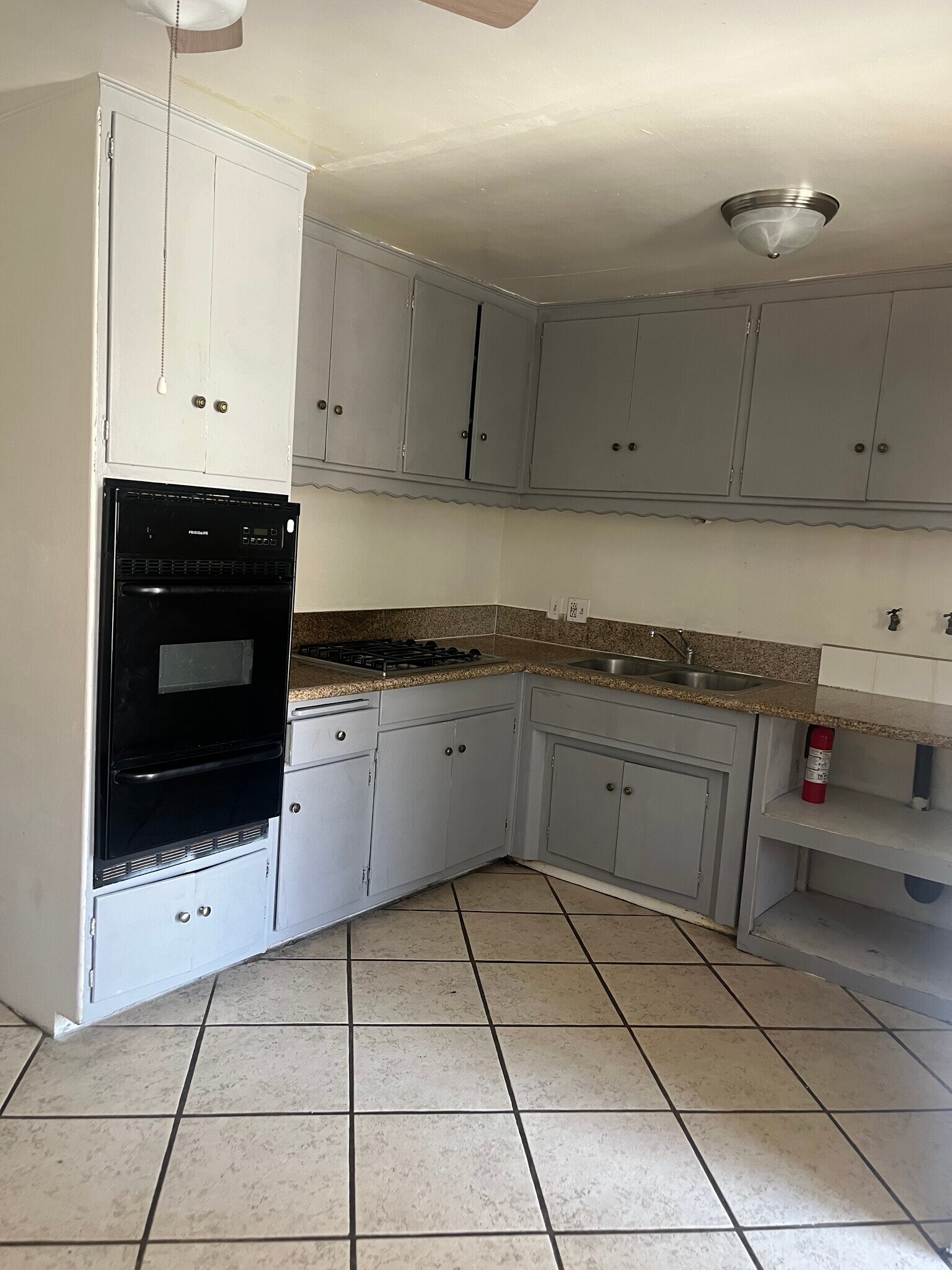 Kitchen - 2323 W West Ave