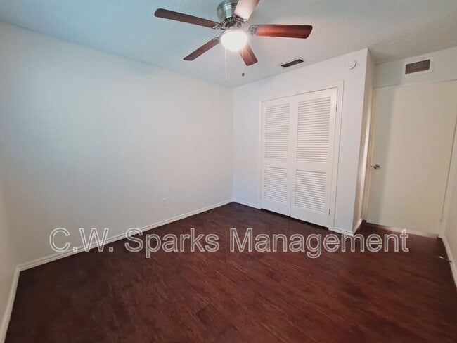 Building Photo - 4106 Cedar Creek Dr