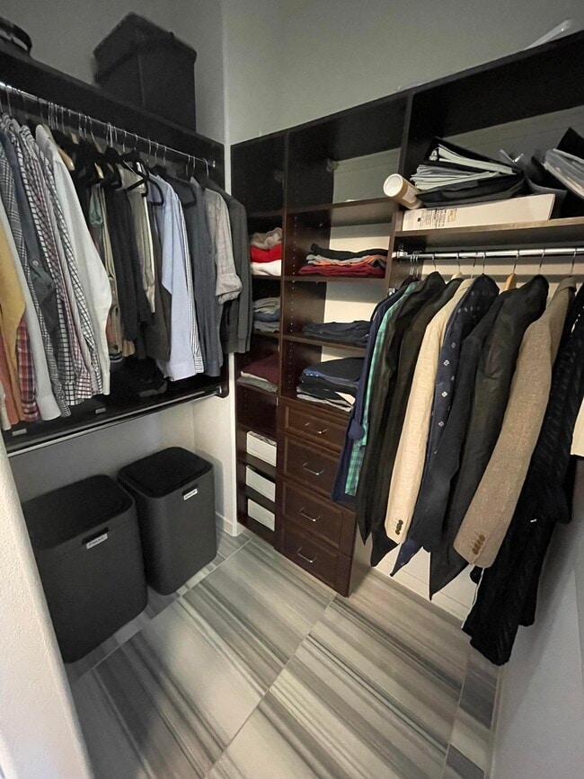 Building Photo - 2110 Cosmo Way