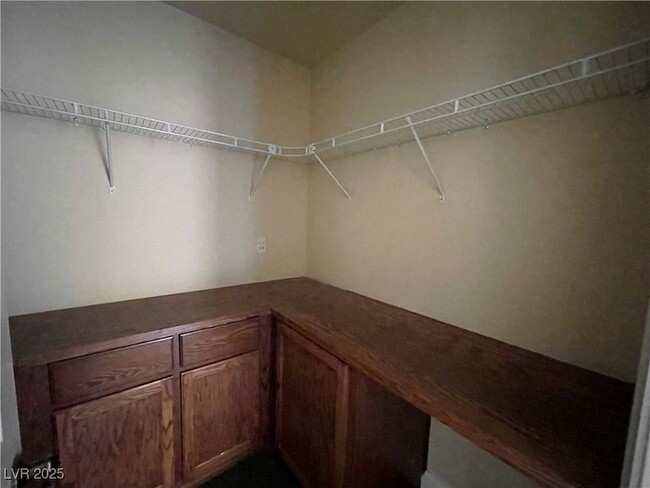 Building Photo - 9873 Belle Marie Ct