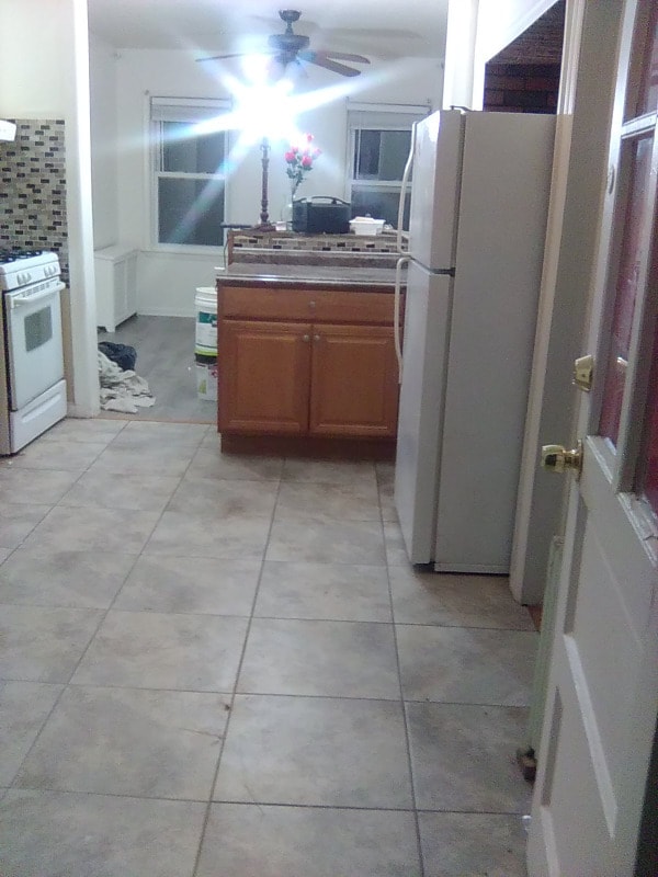 Building Photo - 2 bedroom apartment for rent
