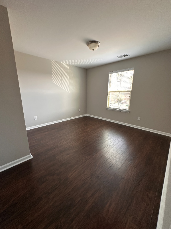 Building Photo - 5612 Selkirkshire Rd