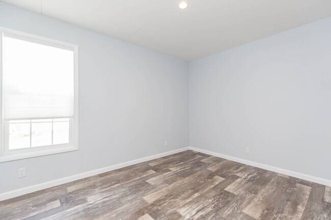 Building Photo - Cozy 3 bedroom 2 bathroom home in Hudson FL!!