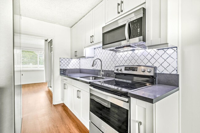 Building Photo - Bright and spacious 1 bedroom 1 bath condo in Makiki !