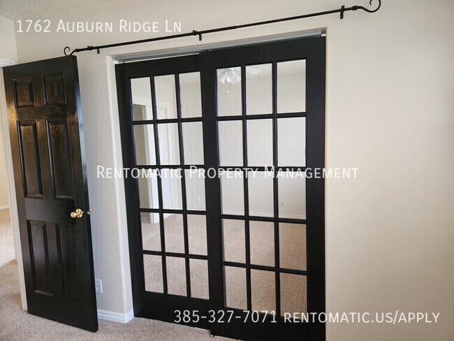 Building Photo - 1762 Auburn Ridge Ln