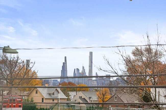 Building Photo - 97 Riverview Ave