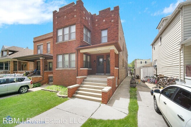 Primary Photo - 1706 Cleveland Ave