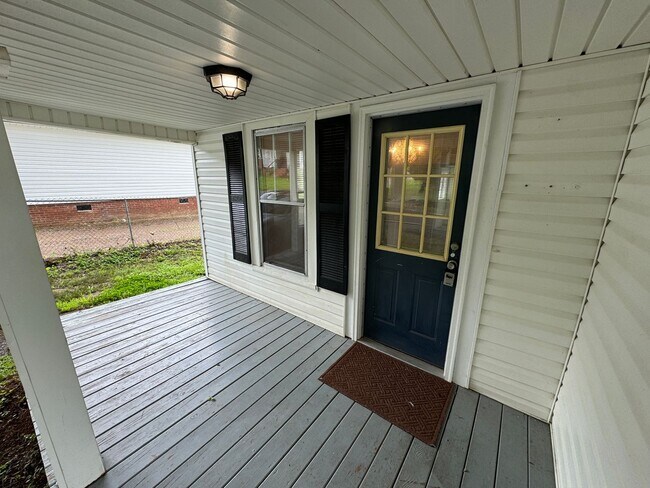 Building Photo - Cute 1 bedroom 1 bathroom home. Very close to research campus and downtown Kannapolis
