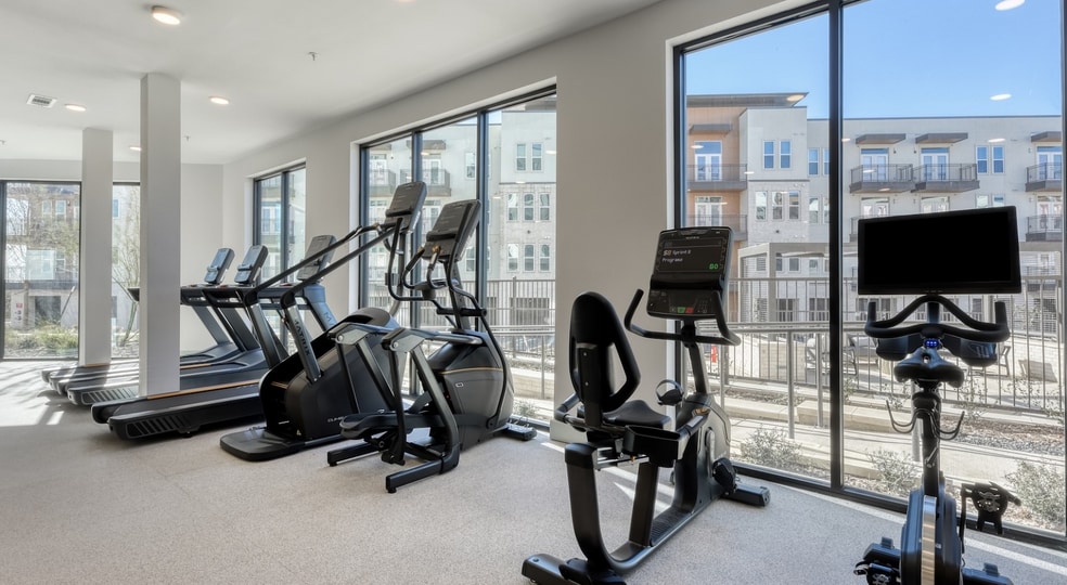 Building Photo - 18111 La Cantera Terrace