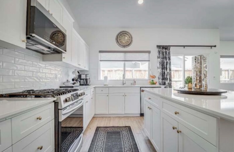 Building Photo - 287 Huntington Ave