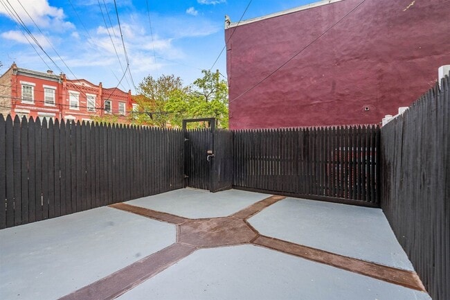 Building Photo - 800 Ocean Ave