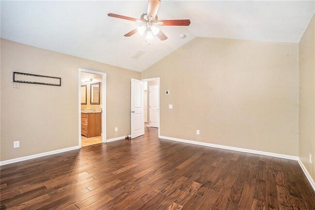 Building Photo - 2061 Hutton Dr