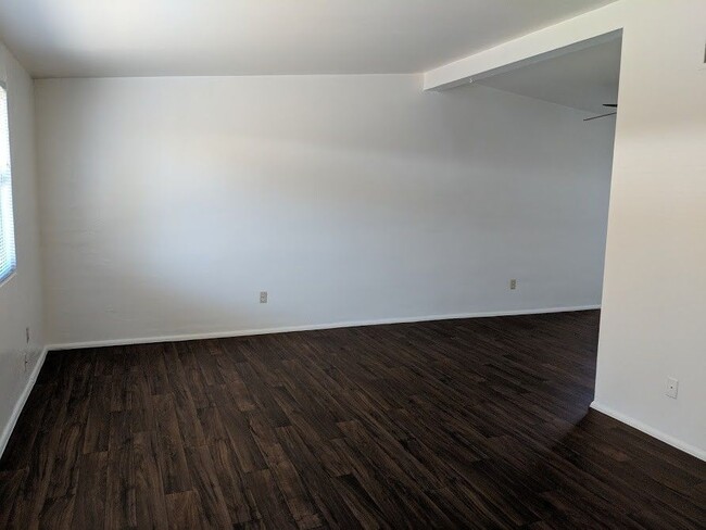 Building Photo - 1233 E Drachman St