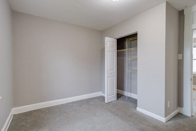 Building Photo - Three Bedroom Home in Middle River