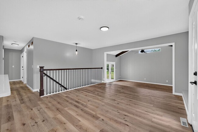 Building Photo - Italian Estates Property Management