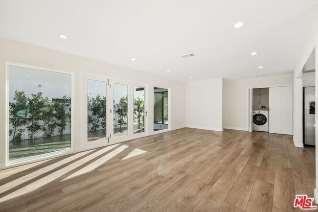 Building Photo - 6266 Etiwanda Ave