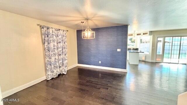 Building Photo - 7407 E Medina Ave