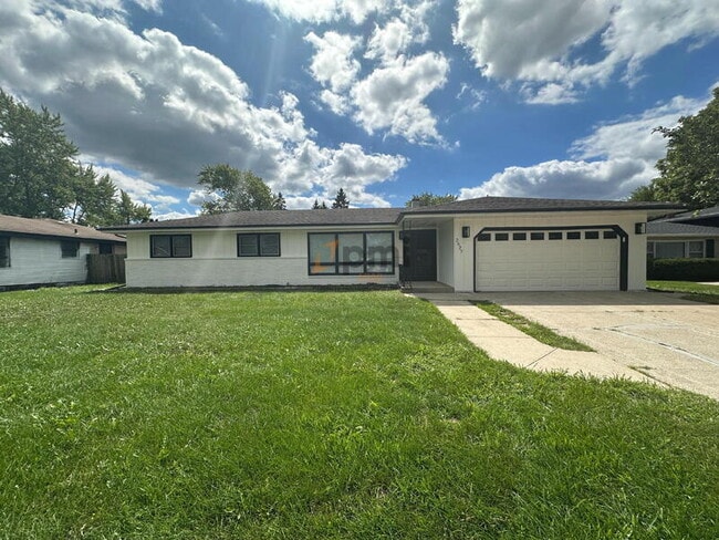 Primary Photo - 2627 W 60th Dr