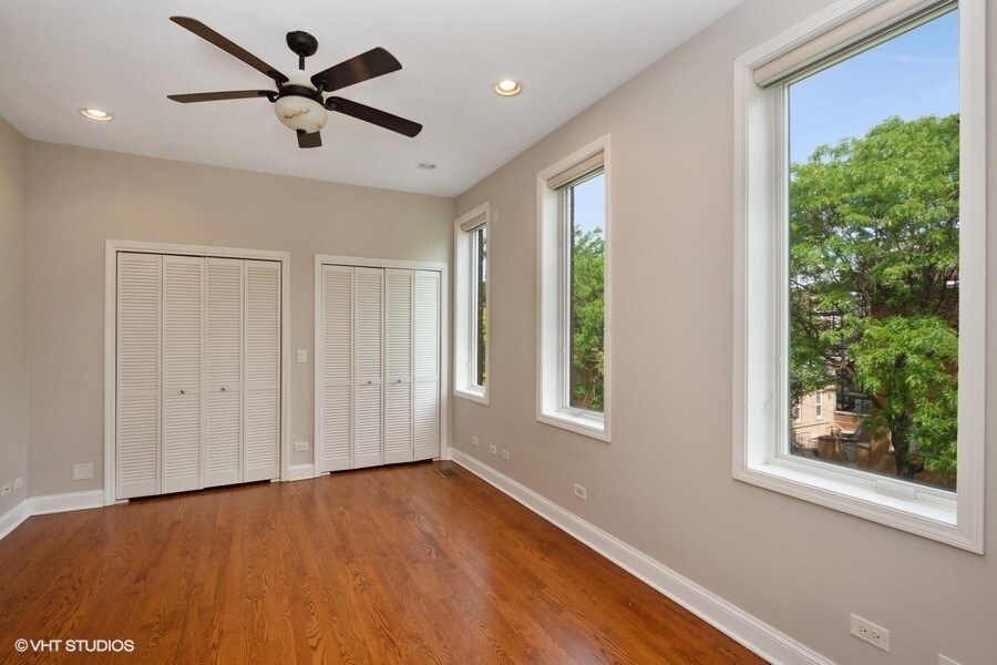 Building Photo - 1458 N Artesian Ave