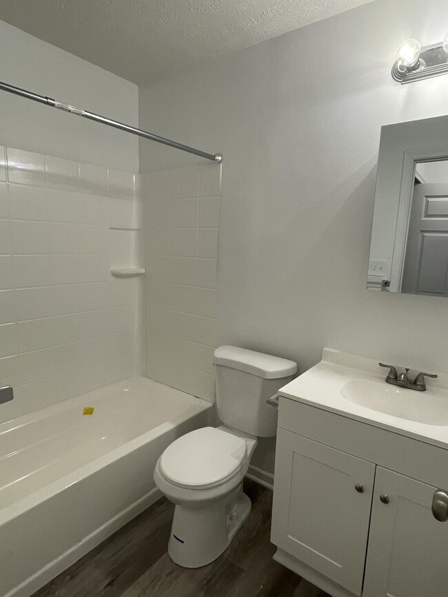 Building Photo - 15212 Maple Park Dr
