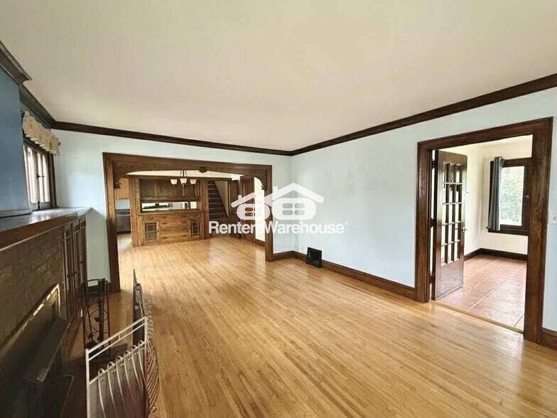 Building Photo - 3347 N Lyndale Ave