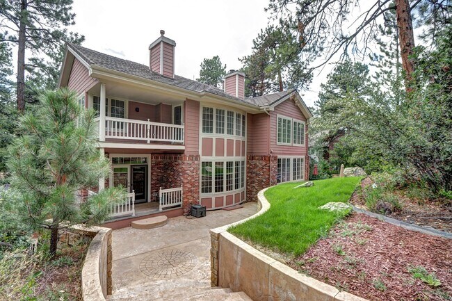 Building Photo - Castle Pines Village Custom Home for lease.
