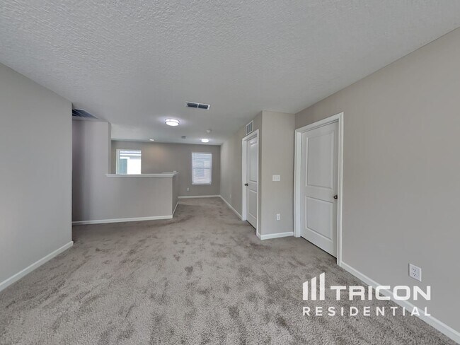 Building Photo - 10260 Old Dixie Hwy