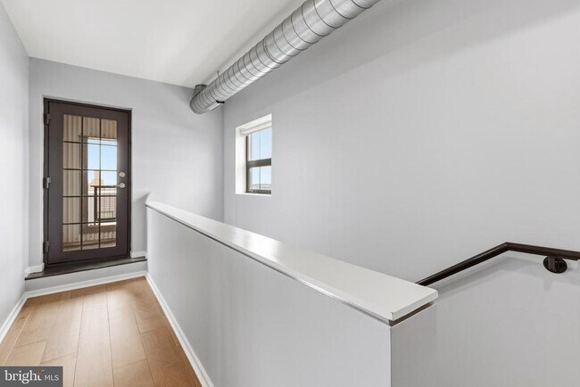 Building Photo - 1200 Steuart St