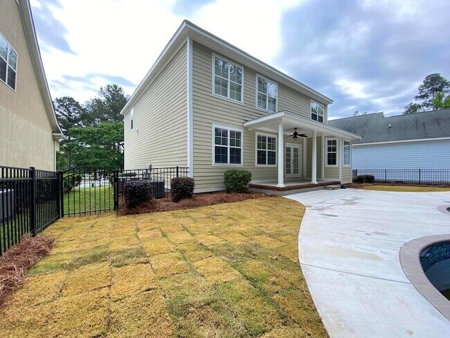 Building Photo - 933 Mitchell Ln