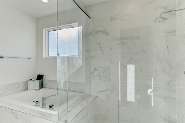 Building Photo - 2703 Eado Edge Ct