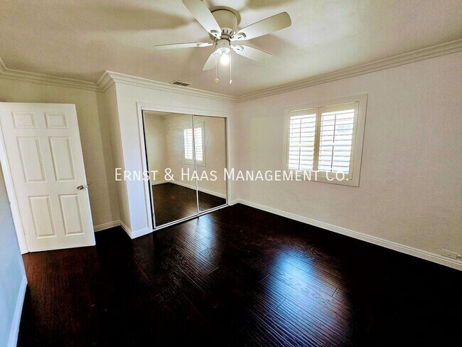 Building Photo - 5012 N Bentree Cir