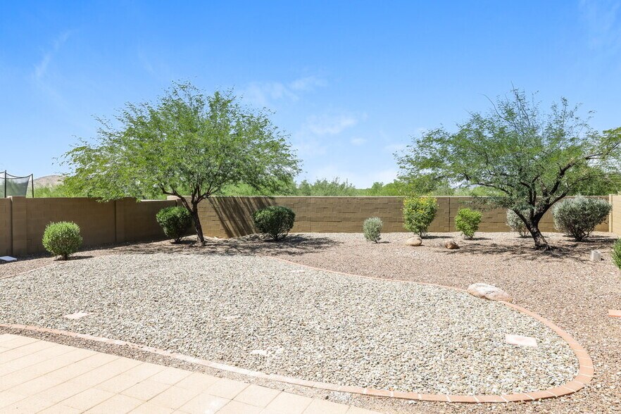 Building Photo - 40810 N Hudson Ct