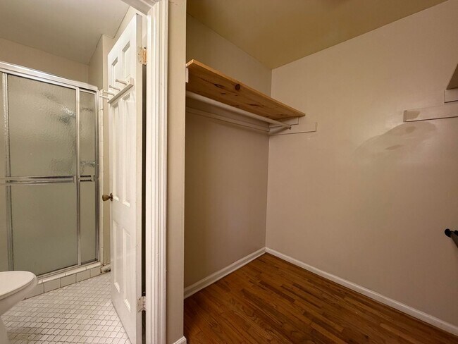 Building Photo - 19 Briarcliff Rd