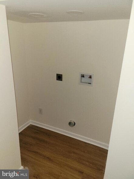 Building Photo - 532 Millshire Dr