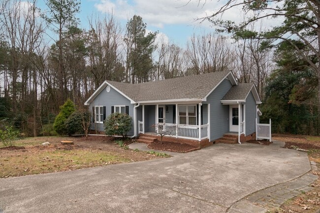 Building Photo - Freshly Updated! Beautiful 3 Bedroom, 2 Bath Ranch with Private wooded lot - Pet Friendly!