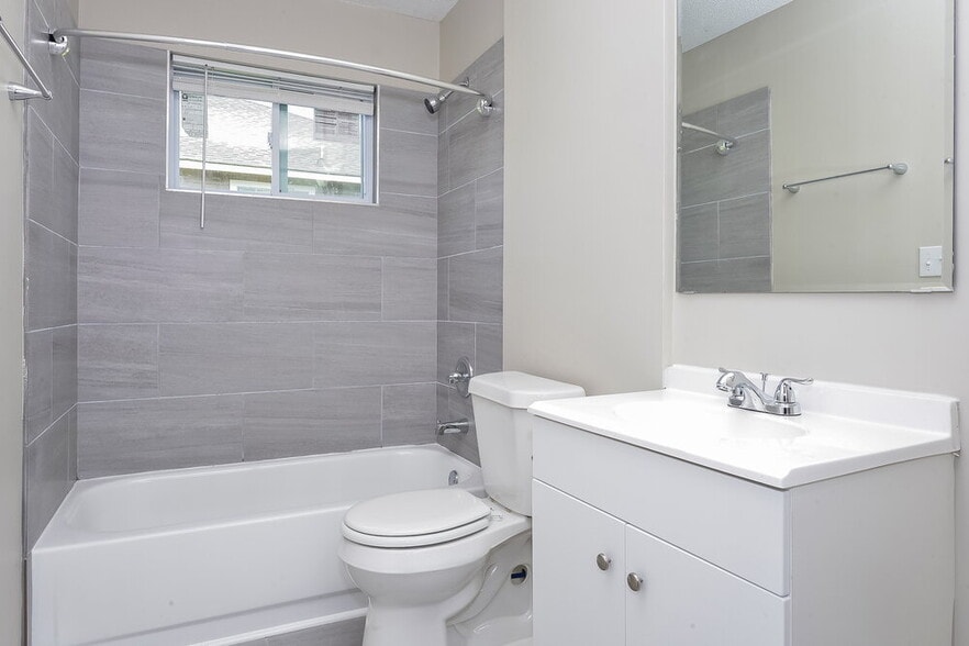 Building Photo - 359 Tait Rd