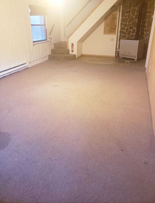 Building Photo - Rustic 1 Bedroom Single Family Home in Elizabethtown!
