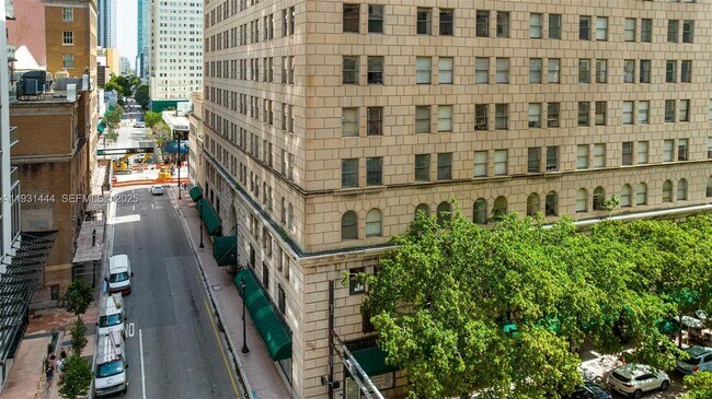 Building Photo - 151 SE 1st St