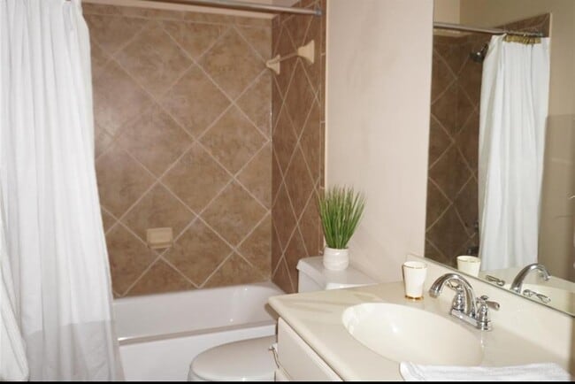 Building Photo - 26519 Longleaf Valley Dr