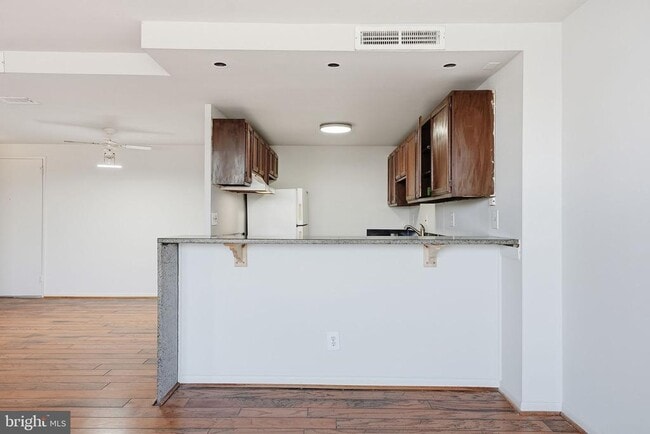 Building Photo - 4600 Duke St