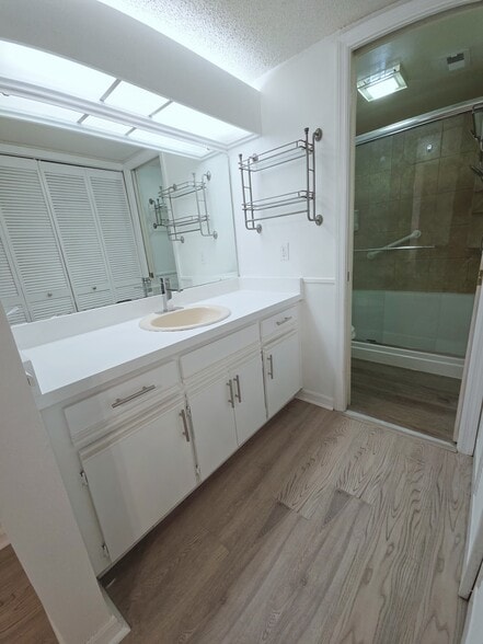 Building Photo - 237 S Wilderness Pt