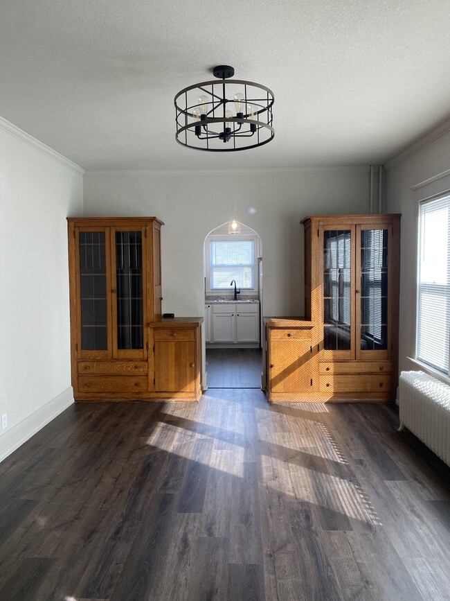 Building Photo - 105 Tanager