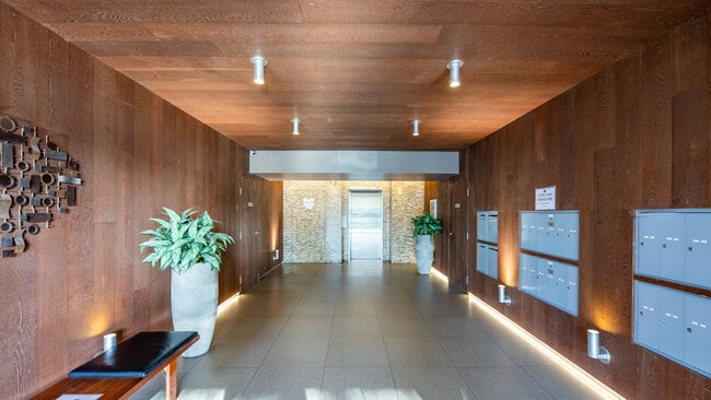 Building Photo - Thayer Avenue Apartments