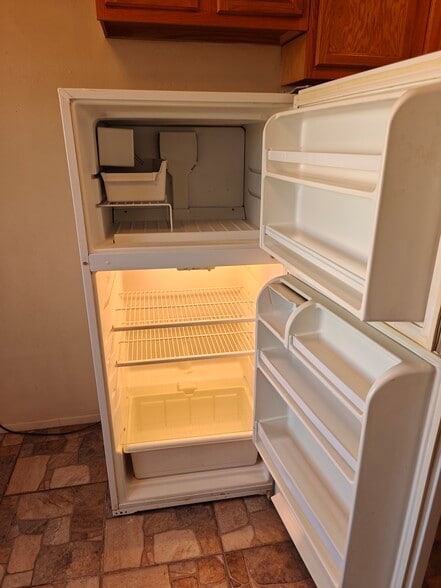 Building Photo - 3220 Wellesley Ct NE