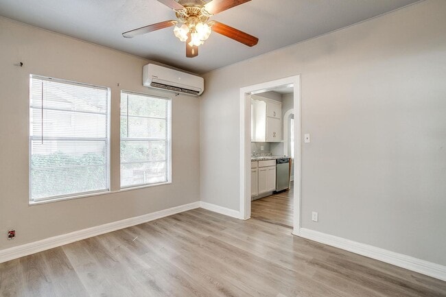 Building Photo - 2604 Bomar Ave