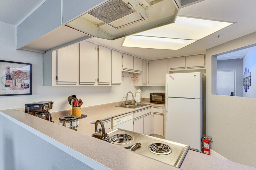 Building Photo - 777 Harrah Way