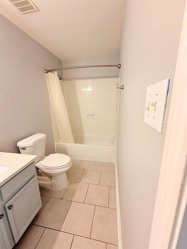 Building Photo - 8026 Arrington Forest Ln