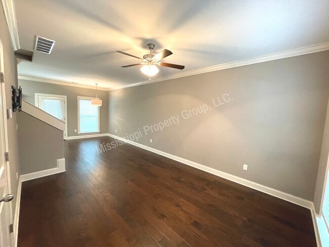 Building Photo - 4BR/4.5BA For Rent